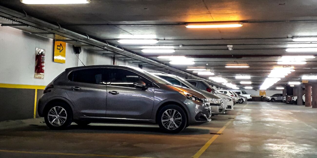 Hold Hands, Stay Safe: Smart Parking Lot Tips for Parents