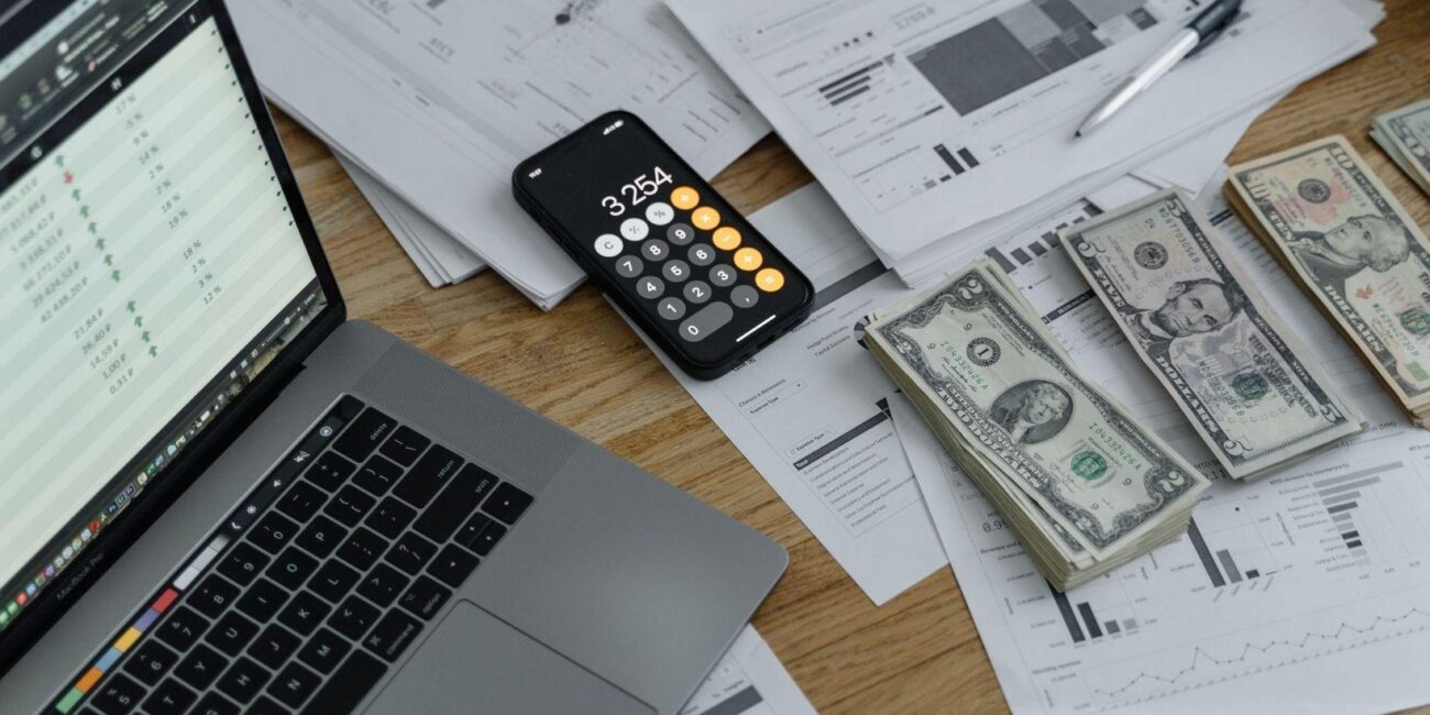 9 Tips and Strategies to Prevent Late Payments and Protect Your Business
Cashflow